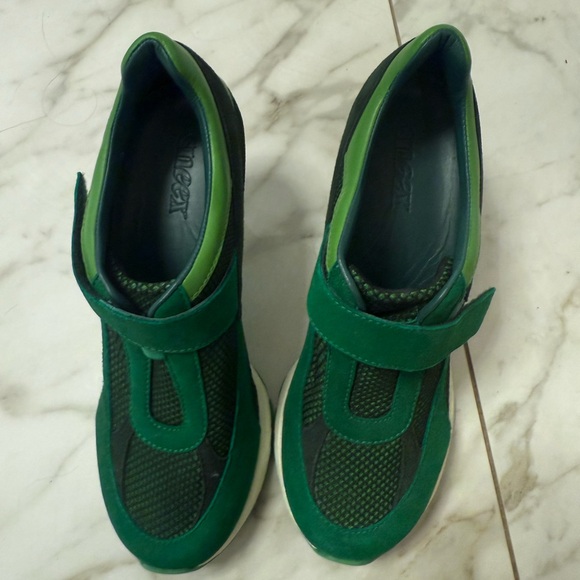 Sneex the tepper on green size 9 brand new no box never worn offer welcome - Picture 6 of 10